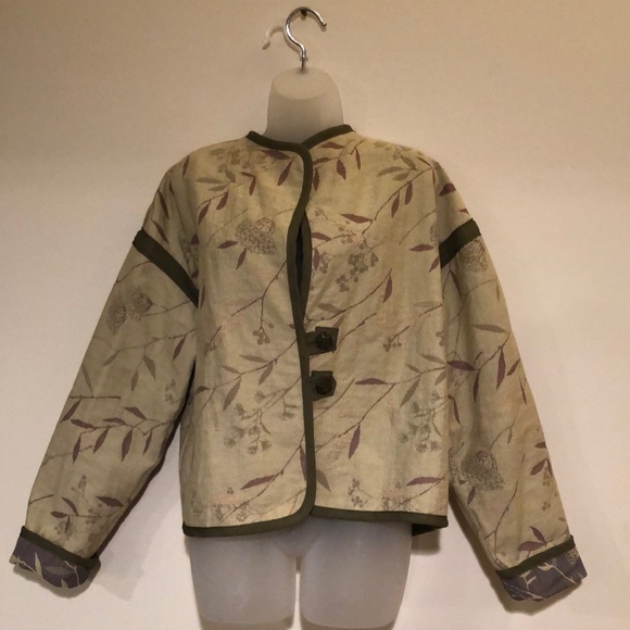 Stylish Fall/Spring  Reversible Jacket - Picture 3 of 8